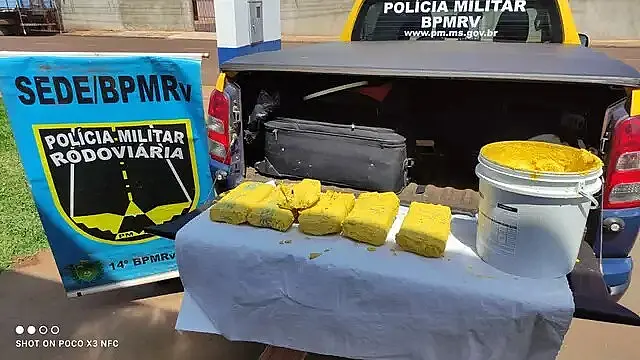 Casal é preso com maconha e crack dentro de lata de tinta