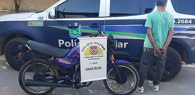 Homem é preso após furtar moto e ser encontrado pela vítima