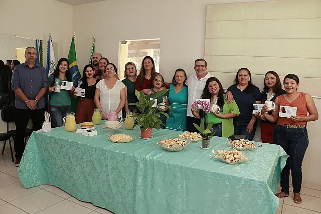 Anastácio homenageia assistentes sociais pelo trabalho em prol da comunidade