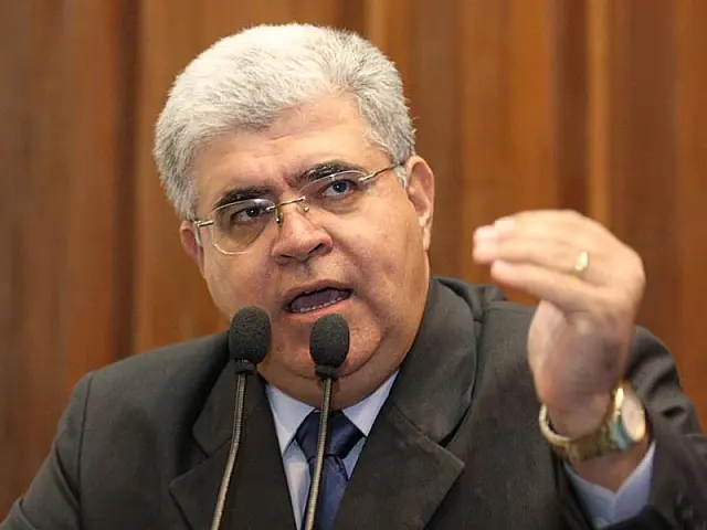 Peemedebistas de MS querem desembarque e impeachment
