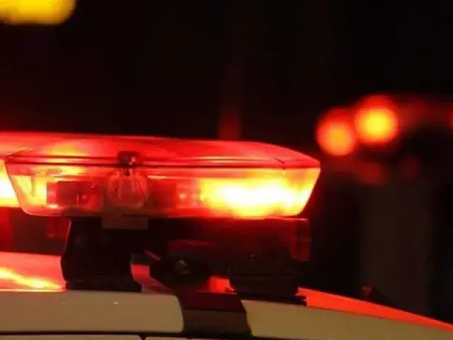 Adolescente é flagrada com maconha escondida no cabelo
