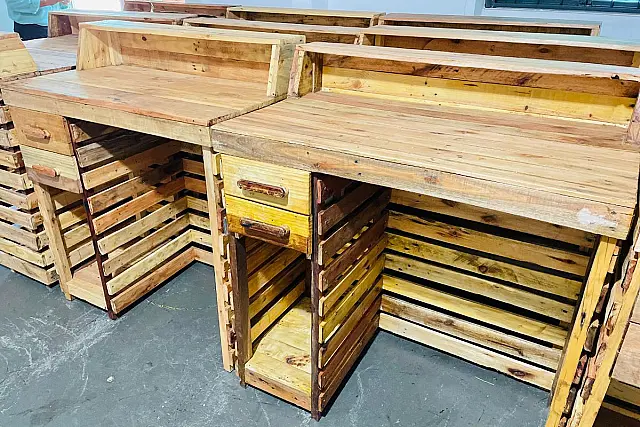 Detentos de Aquidauana criam balcões de pallets para produtores da CEASA-MS