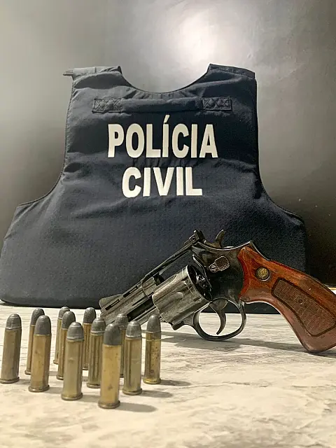 Idoso é preso após ameaçar esposa com arma de fogo
