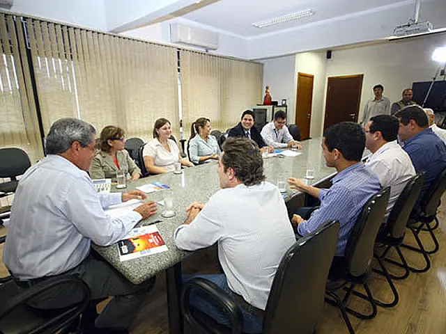 Governador recebe diretoria da Anfarmag e fortalece parceria para evento de nível nacional