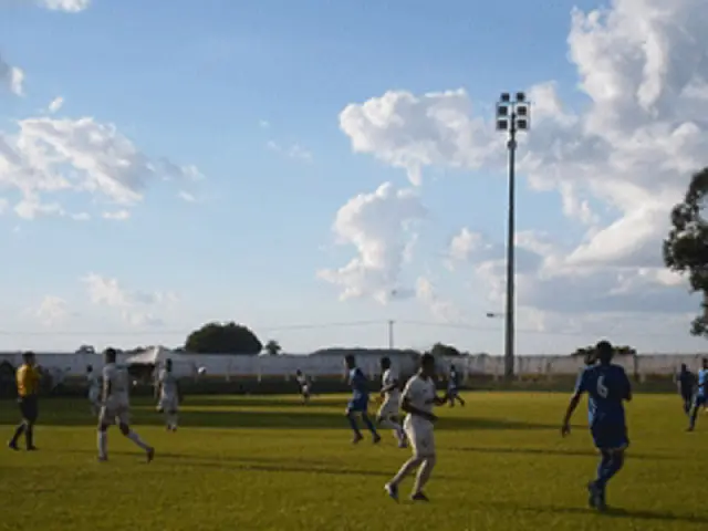 Rádio: erro da arbitragem tira a vitória do Azulão em Itaporã