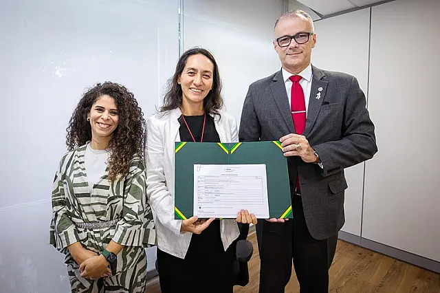 Anvisa assina novo Plano de Transformação Digital com a Gestão