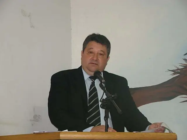 Clézio disponibiliza movimentação financeira