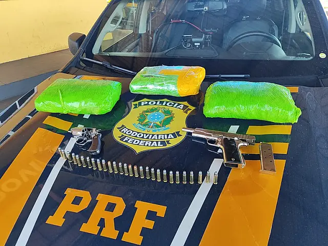 PRF apreende droga, armas e munições em Paranaíba