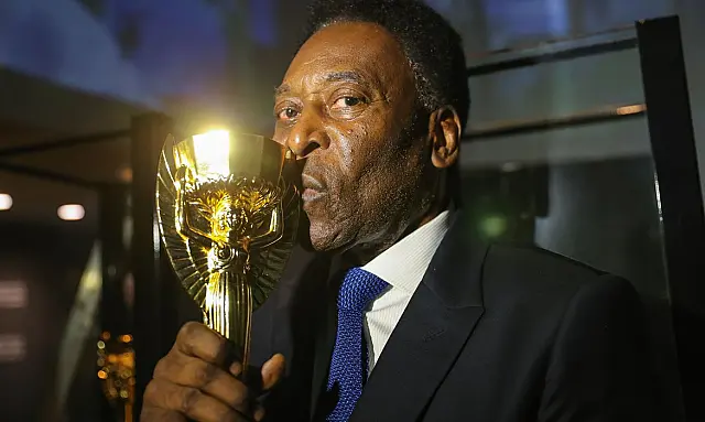 Aos 82 anos, morre o rei do futebol Pelé