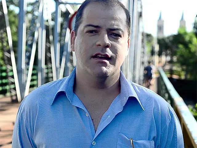 Dinho Vital diz que malha viária de Anastácio está comprometida e pede paciência à população