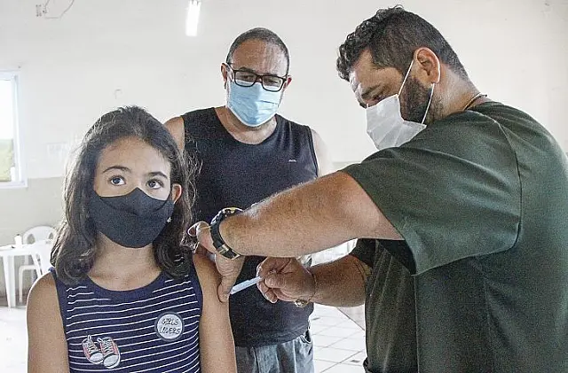 SES promove Dia D de vacinação nas escolas estaduais
