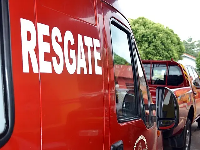 Criança de dois anos se tranca no banheiro e tem de ser resgatada