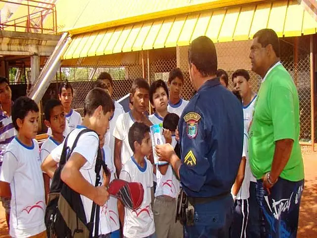7º BPM inicia implantação do projeto ?Bom de Bola Bom na Escola?