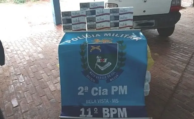 PM apreende 250 pacotes de cigarros contrabandeados em veículo de Bonito