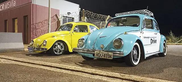 Encontro de carros antigos une hobby a solidariedade em Campo Grande neste sábado