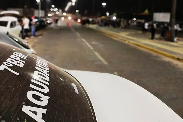 PM prende uma pessoa por praticar direção perigosa em Anastácio