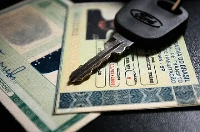 Novas regras para tirar CNH começam a valer