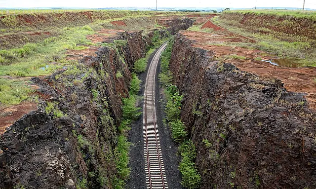 Ferrovia Norte-Sul tem obras concluídas após 35 anos