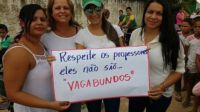 "Esses professores vagabundos!"