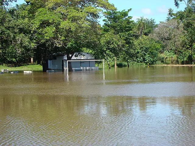 Defesa Civil monitora subida do Rio Aquidauana