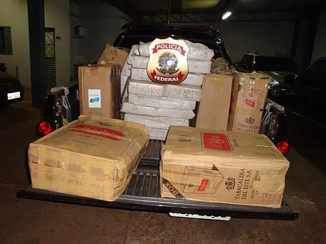 Polícia Federal apreende uma tonelada de maconha em residência
