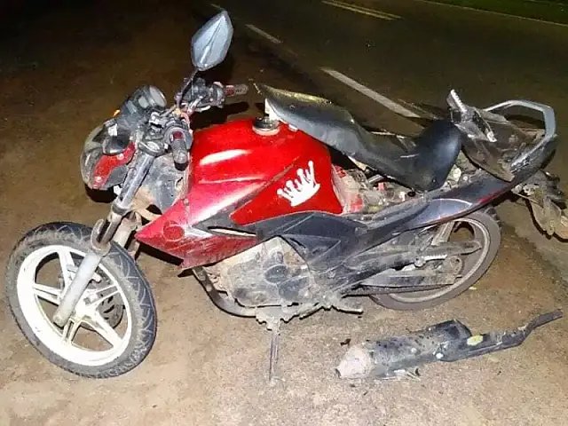 Motociclista fica gravemente ferido em acidente