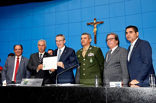 TCE-MS participa de sessão de abertura do ano legislativo