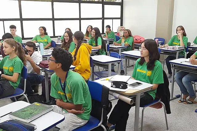 Cerca de 178 mil alunos da Rede Estadual voltam às aulas hoje em MS