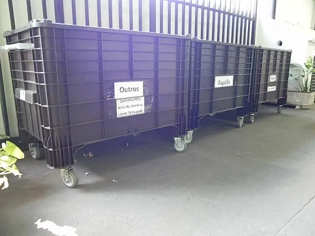 Funasa de MS instala lixeiras para coleta seletiva solidária