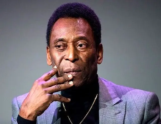 Pelé não responde bem a antibiótico e quadro é considerado delicado