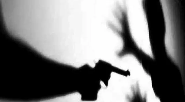 Homem leva tiro na boca após ter celular tomado por capangas