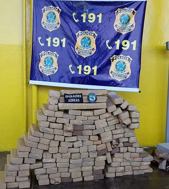Jovem é detido em MT com mais de 160 kg de drogas que teriam saído de MS