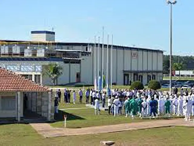 JBS abre 523 vagas de emprego e 14 são para a unidades de Anastácio