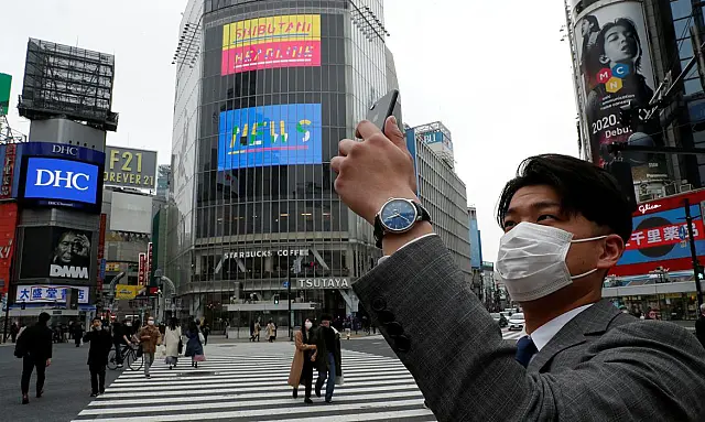 Japão quer estocar remédio contra o coronavírus, que está em testes