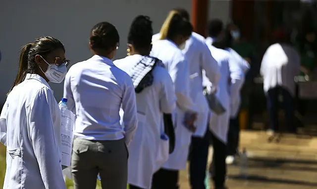 Mais Médicos tem 33 mil inscritos; 10,4 profissionais por vaga