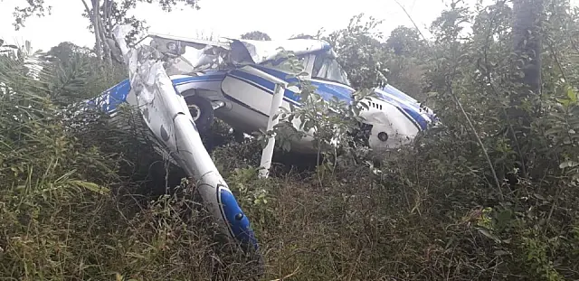 Avião cai na região do Paiaguás e deixa quatro homens feridos