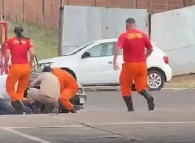 Bebê engasgado é salvo após ser levado desacordado ao quartel do Corpo de Bombeiros em Aquidauana