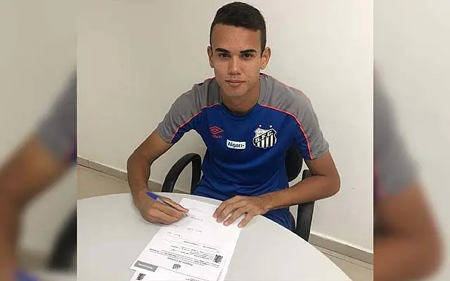 Com dedicação e disciplina, Marcos Henrique conquista 1º contrato profissional