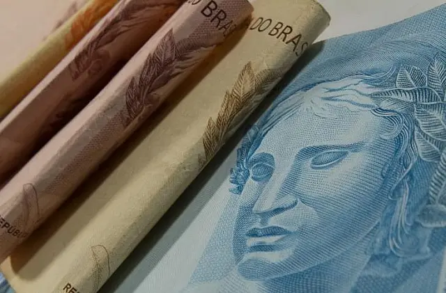 Terça-feira de salários na conta do funcionalismo público estadual