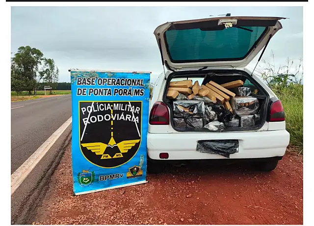 Gol carregado com maconha e skunk é encontrado abandonado