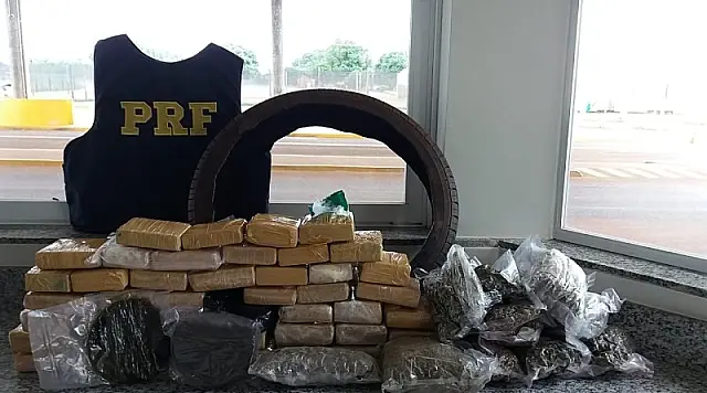 PRF prende homem que transportava maconha, skank e haxixe na BR-060
