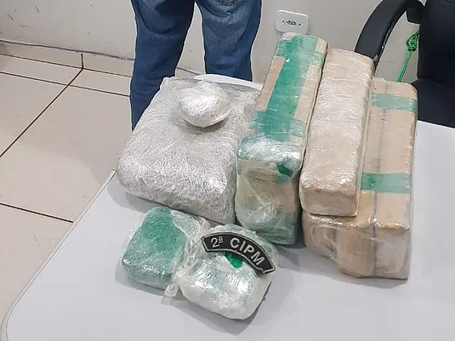 Jovem de 21 anos é preso tentando levar drogas até São Paulo