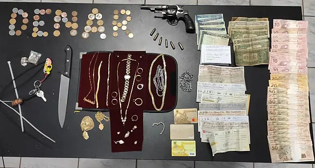 Dupla é presa por assalto a mão armada em Bonito