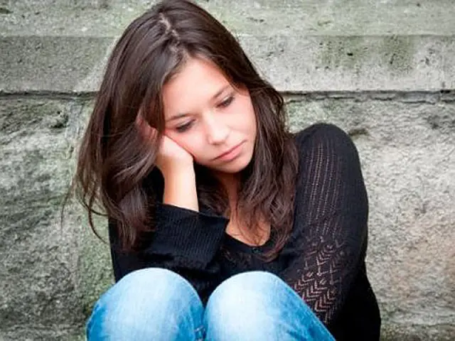 Adolescentes com depressão têm cérebros 'superconectados'