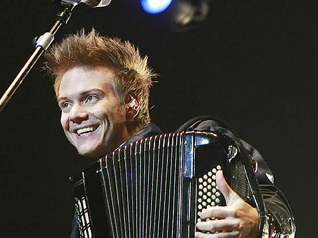 Música de Michel Teló alcança primeiro lugar na Billboard