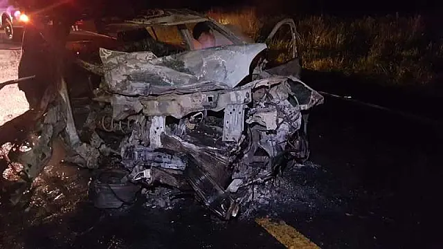 PRF recupera veículo roubado após condutor provocar colisão durante fuga