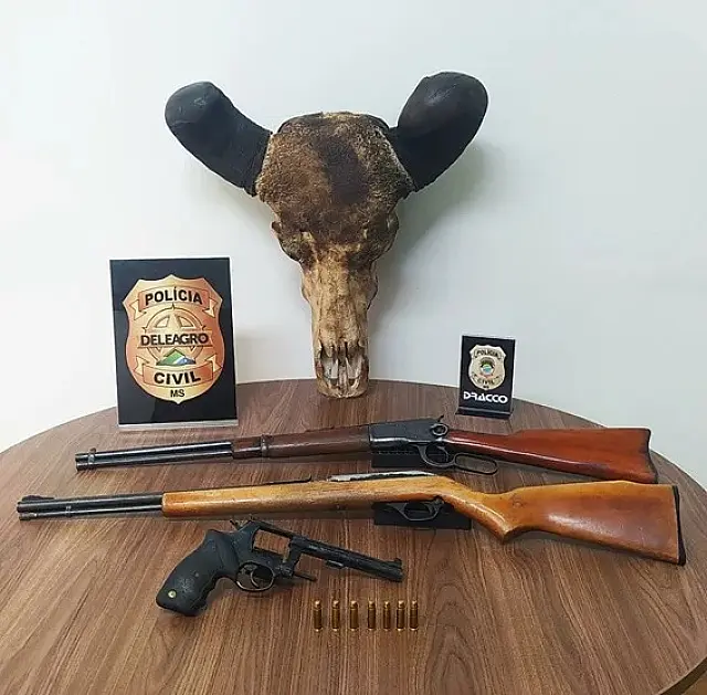 Em operação contra furtos em fazendas do Pantanal, homem é preso com armas