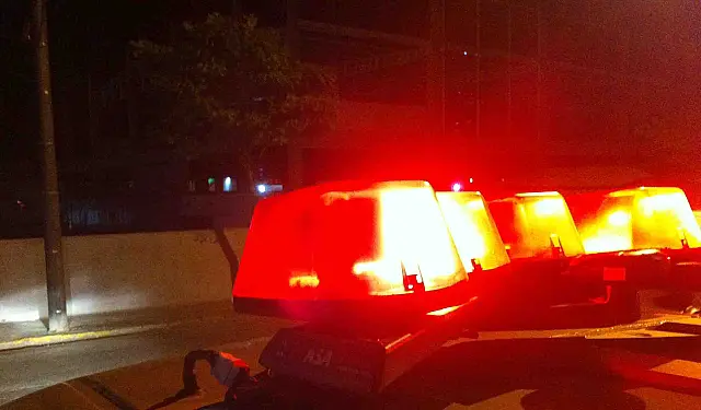 Veículos são incendiados em pátio de prefeitura na fronteira sul-mato-grossense