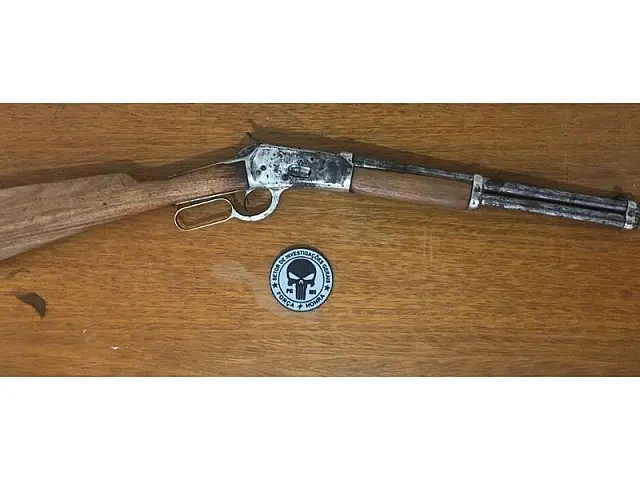 Homem é preso em flagrante por posse irregular de arma de fogo