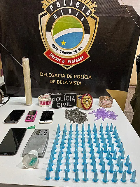 Polícia fecha boca de fumo e apreende R$ 7 mil em cocaína em Bela Vista